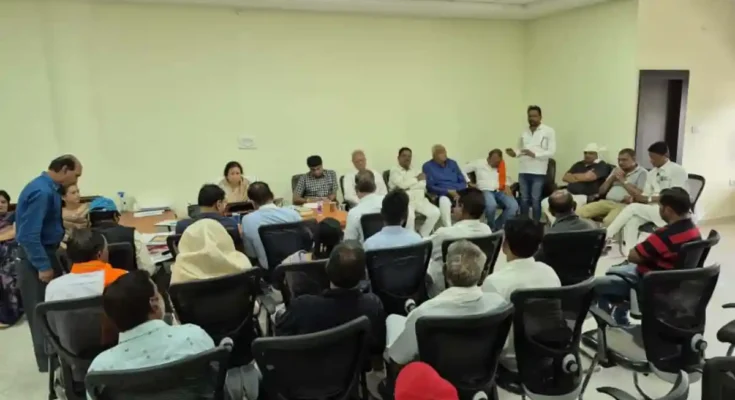 nagar-nigam-mic-meeting